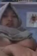 Bokep Indo Hijab Colmek Sampai Squirt di Kamar