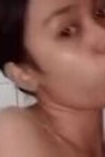 Yang Terjadi Ketika Mandi Bareng